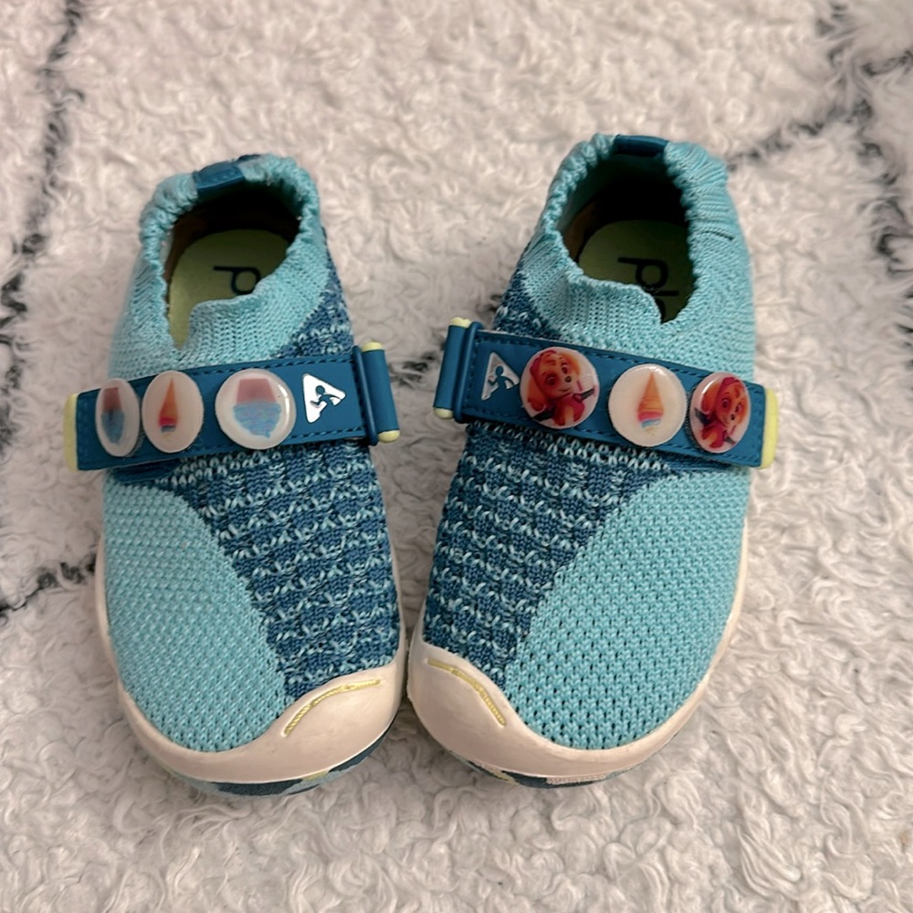 Plae - Elise - teal color, size 9